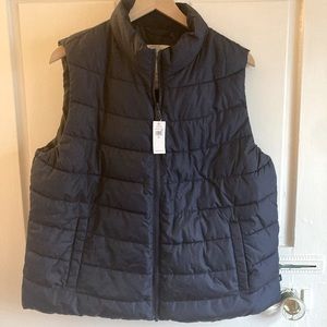 NWT GAP Navy Puffer Vest